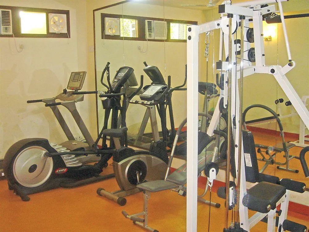 Ahuja Residency Dlf Phase 2 Hotel Gurgaon